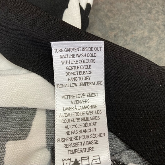 Ricki’s Size Medium Black and White Tank Top - Picture 5 of 7